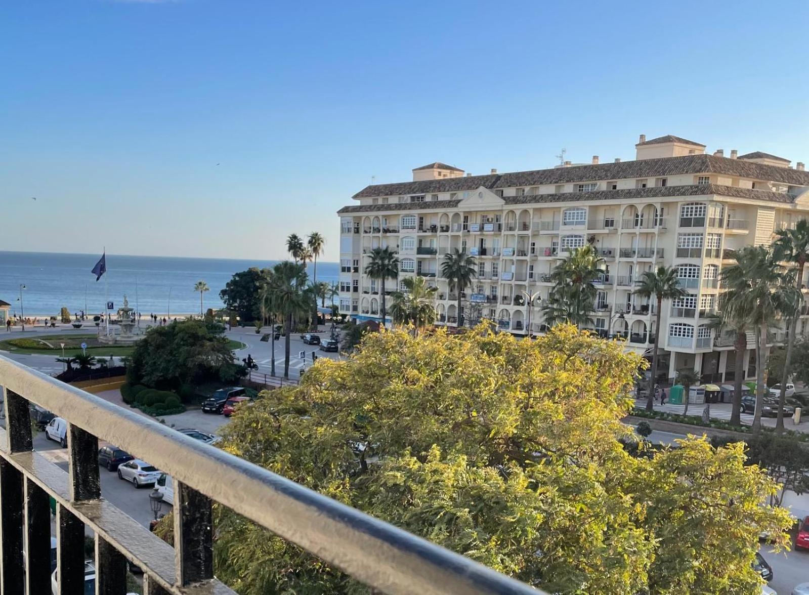Apartamento Centrico Junto Al Mar Естепона Екстериор снимка