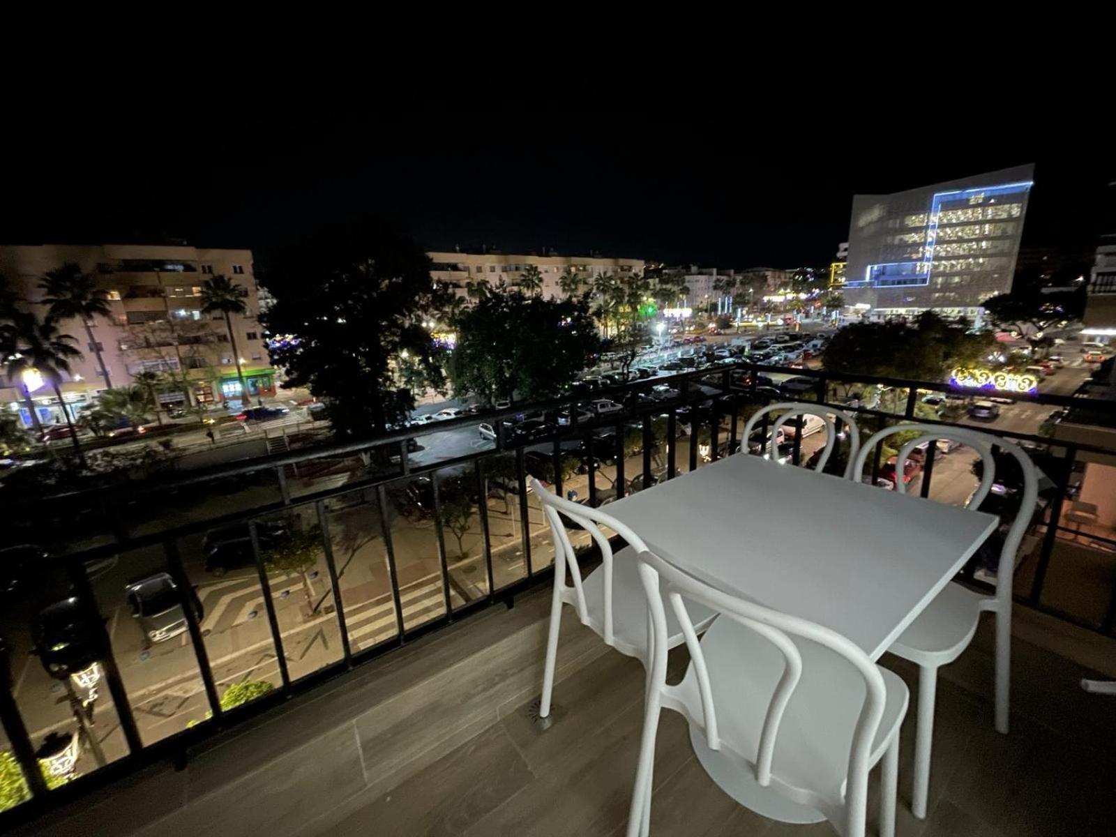 Apartamento Centrico Junto Al Mar Естепона Екстериор снимка